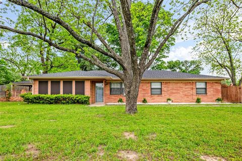 A home in Mineola