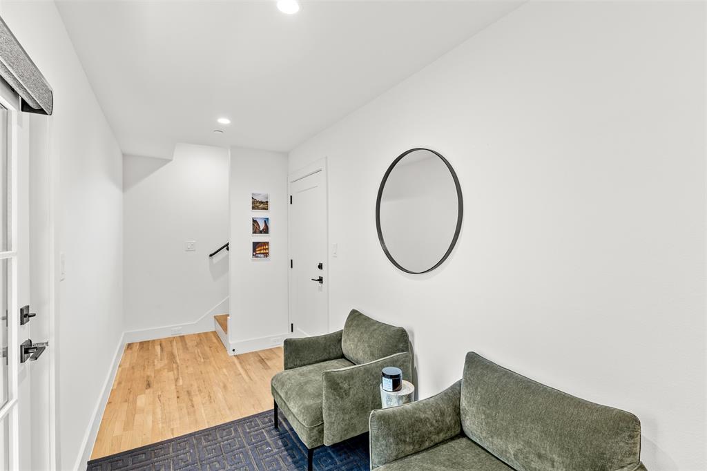 7207 Gaston Avenue 1303