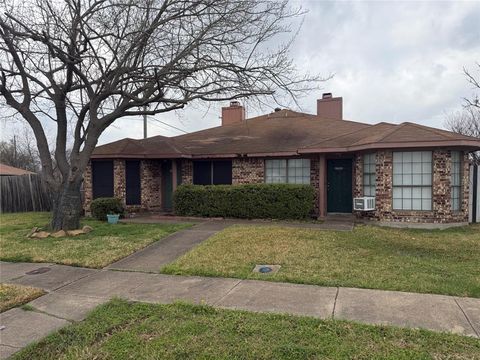 Photo of 2701 Stanford Street #B, Rowlett, TX 75088 (MLS # 21199376)