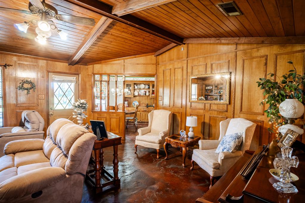 A-Varela-Woodland - Residential