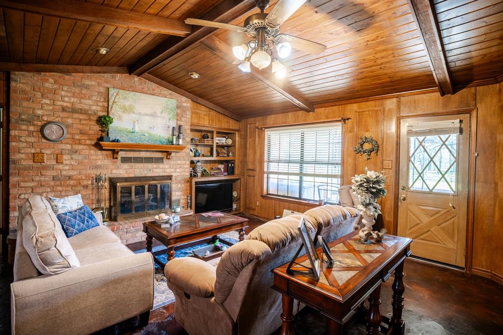 A-Varela-Woodland - Residential