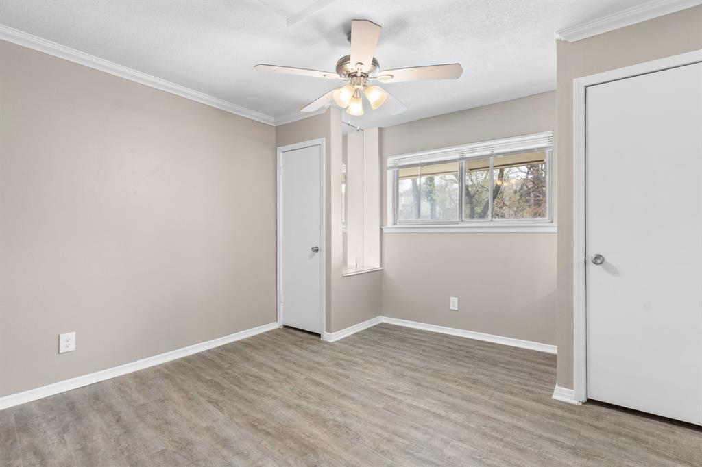 Royal Oaks Condo - Residential