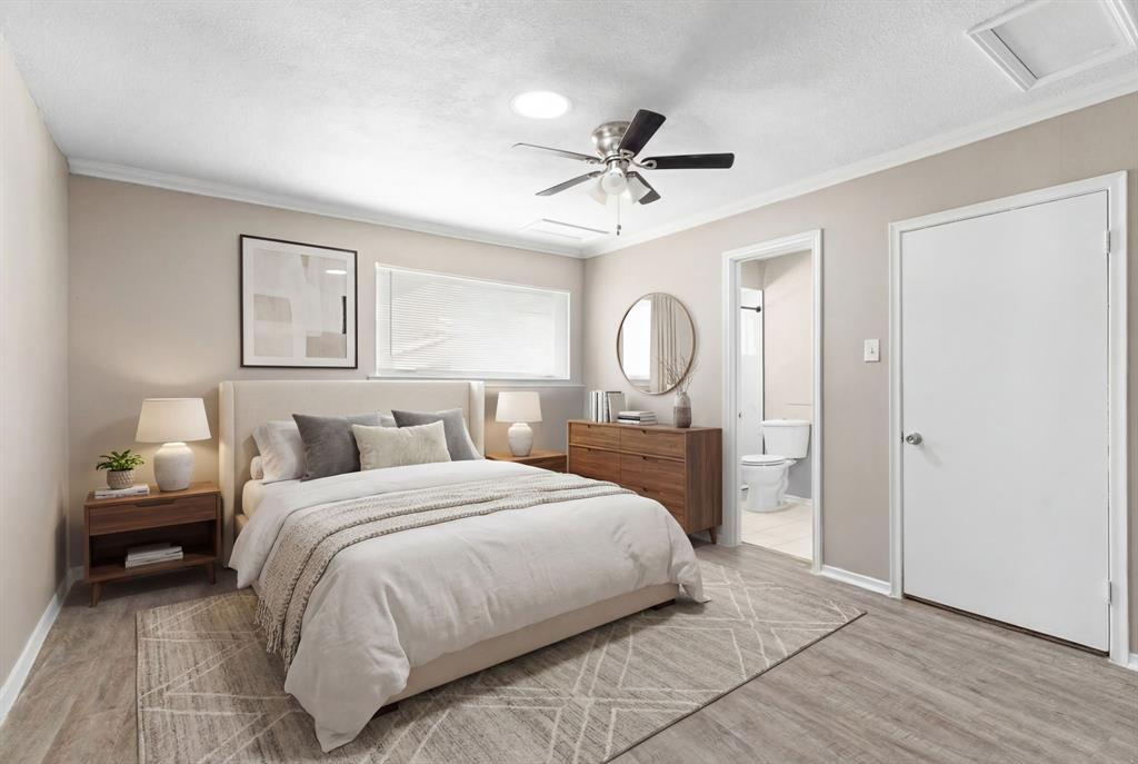 Royal Oaks Condo - Residential