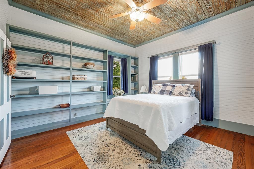 JOE F EDGAR - Residential