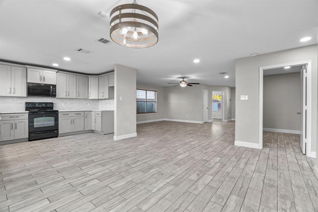 Falcon Ridge - Residential Lease