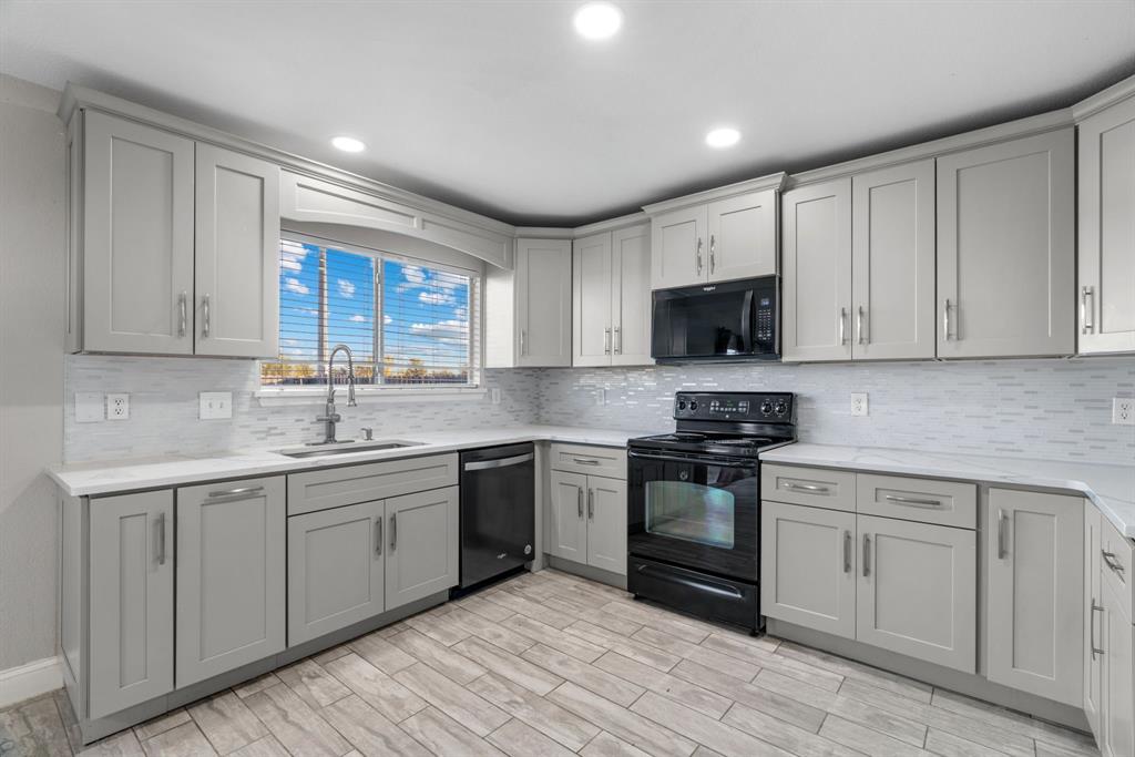 Falcon Ridge - Residential Lease