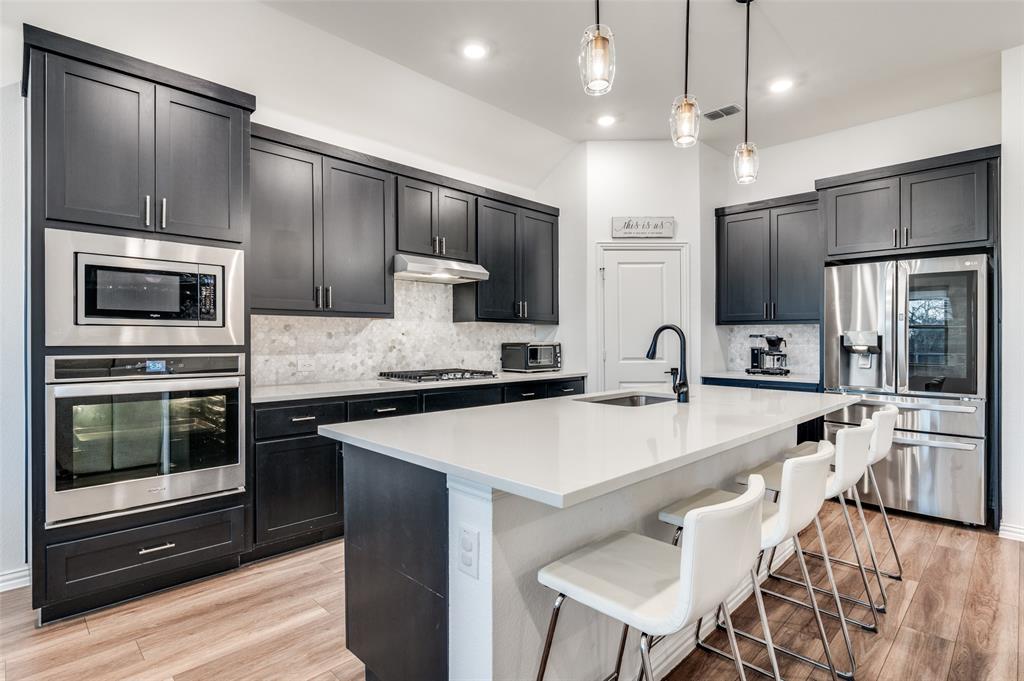 3912 Blue Stem Boulevard