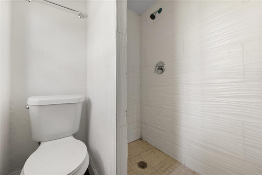 Lake Country Acres - Residential