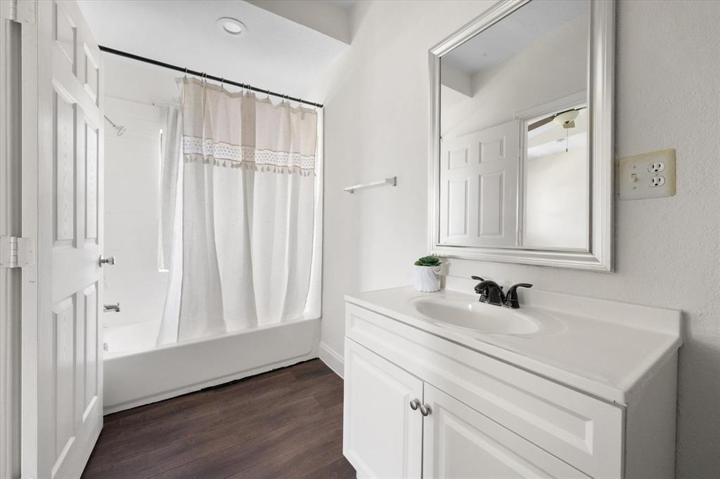 Lake Country Acres - Residential