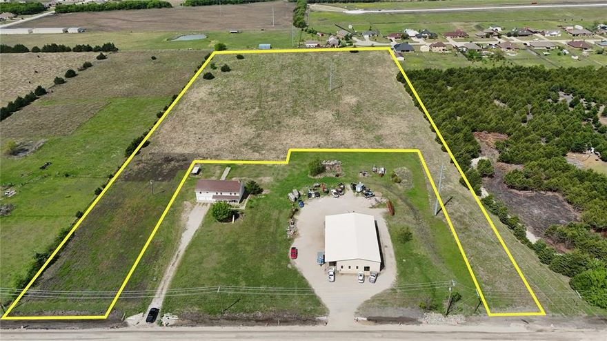 13 Acres located in sought after Farmersville, TX in Collin County. This is a great development or investment opportunity in this fast growing community. This tract is located to close to multiple home developments.  Also, minutes from HWY 380 with easy access to McKinney and Greenville. 
Tract was originally made of an additional one acre tract with homesite and can be sold all together.  Please contact Seller Agent for more information.