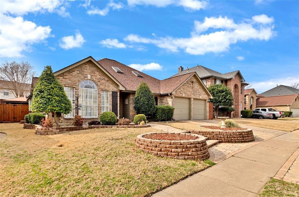 2129 Lakeway Terrace