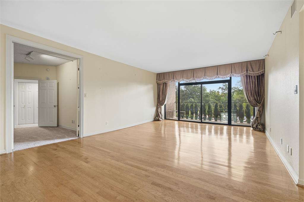 Bonaventure Condos - Residential