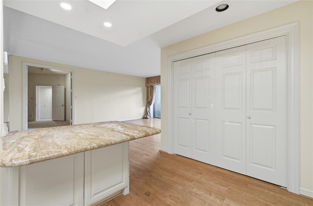 Bonaventure Condos - Residential