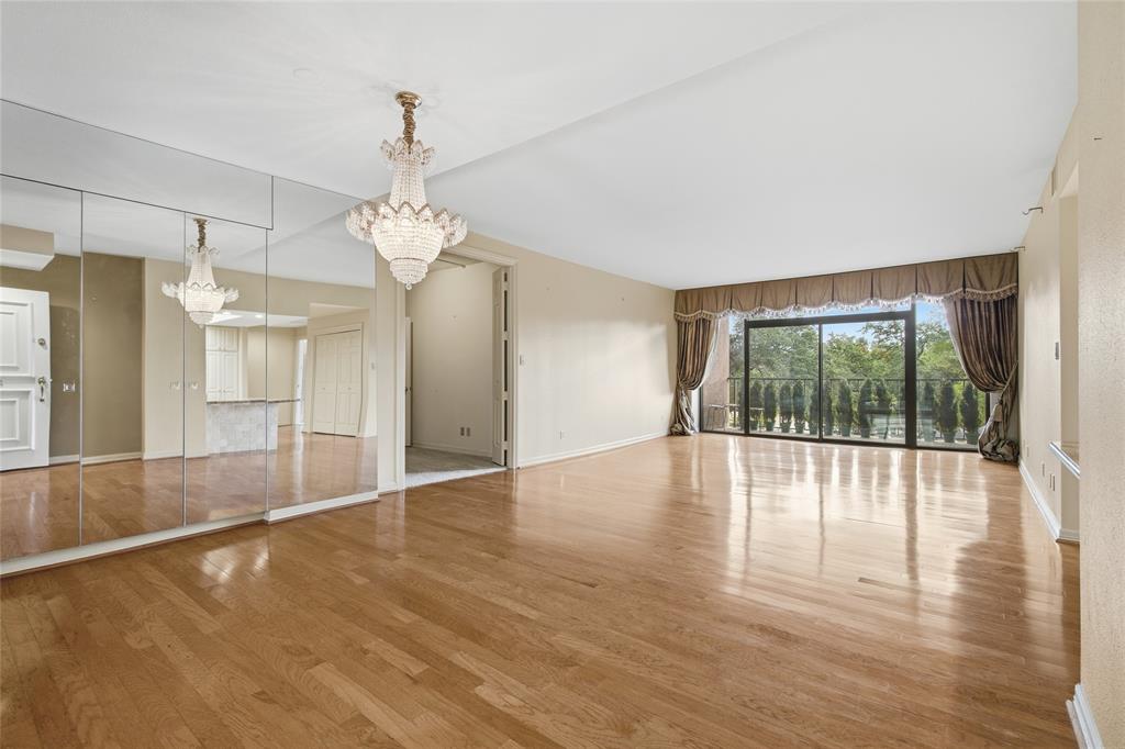 Bonaventure Condos - Residential