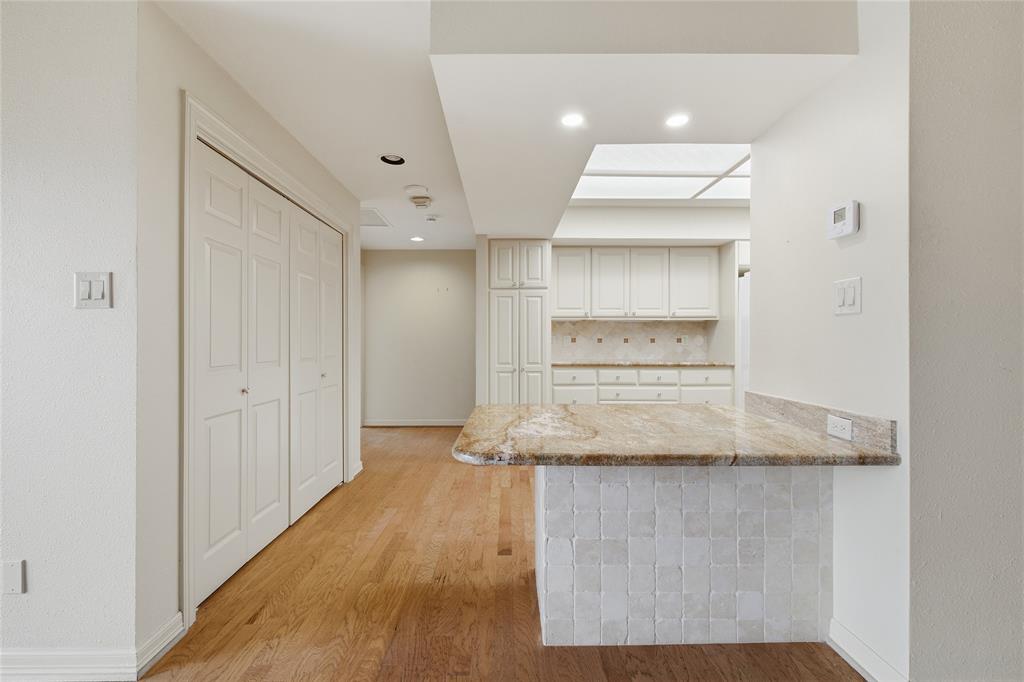 Bonaventure Condos - Residential