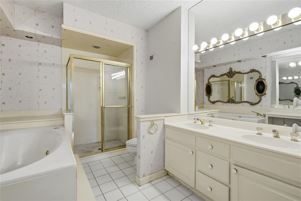 Bonaventure Condos - Residential