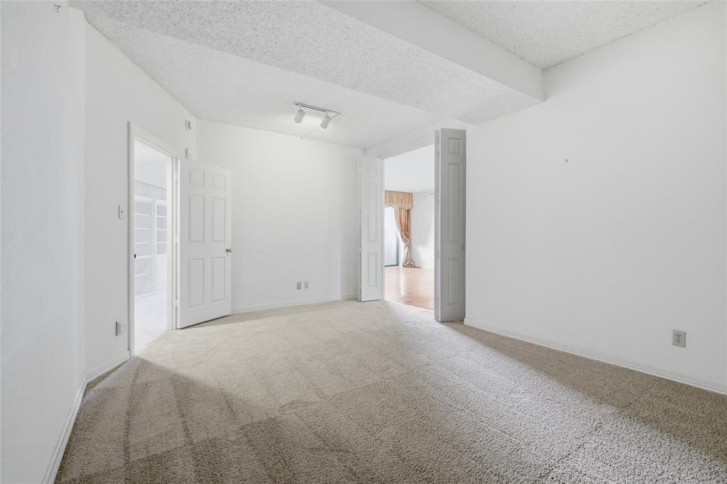 Bonaventure Condos - Residential