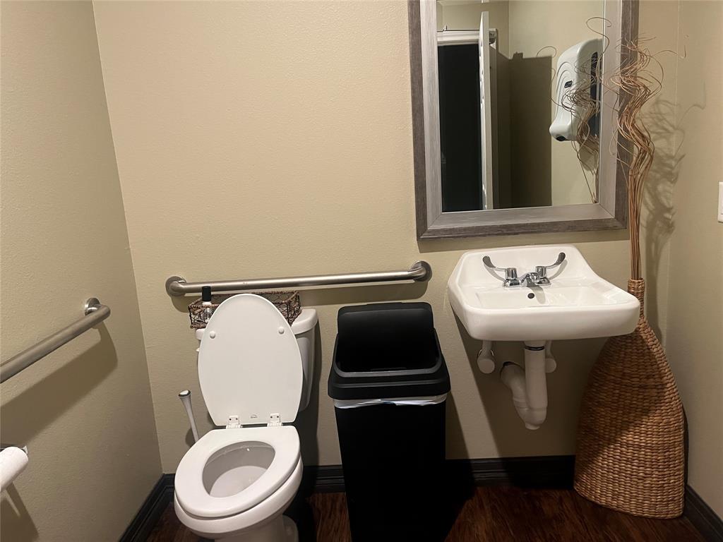 none - Commercial Sale