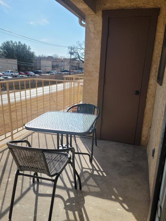 Crestbluff Condo - Residential