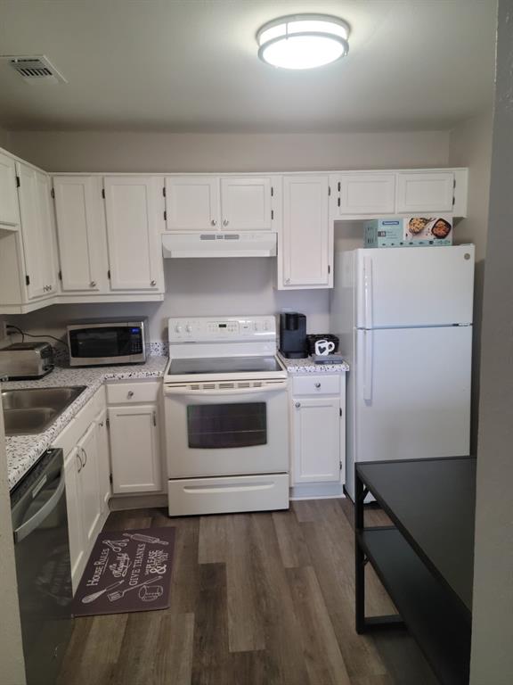 Crestbluff Condo - Residential