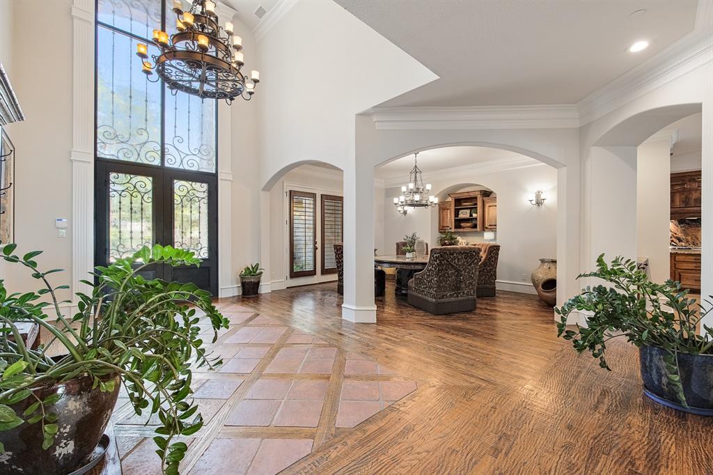 1612 S Lakeshore Drive