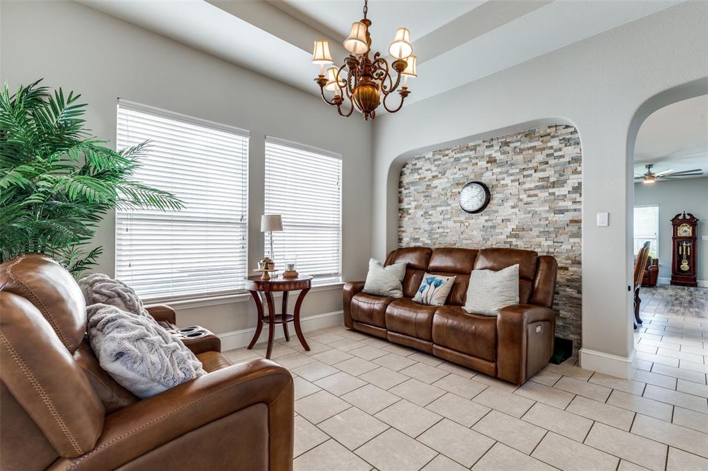 512 Maverick Drive