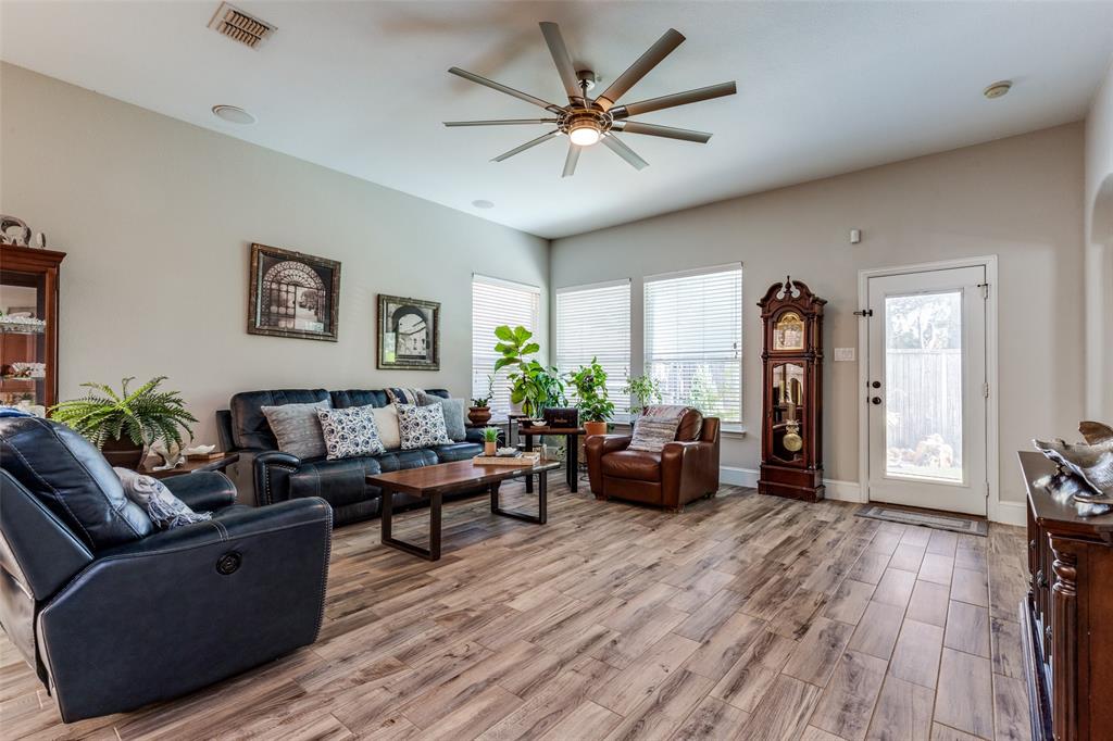 512 Maverick Drive