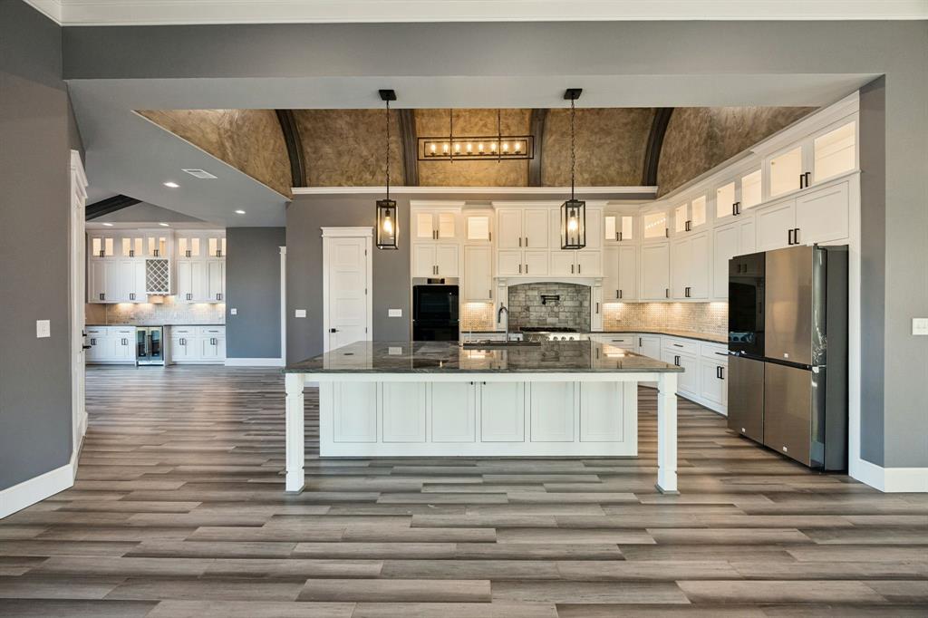 The Estates of Lone Oak - Residential