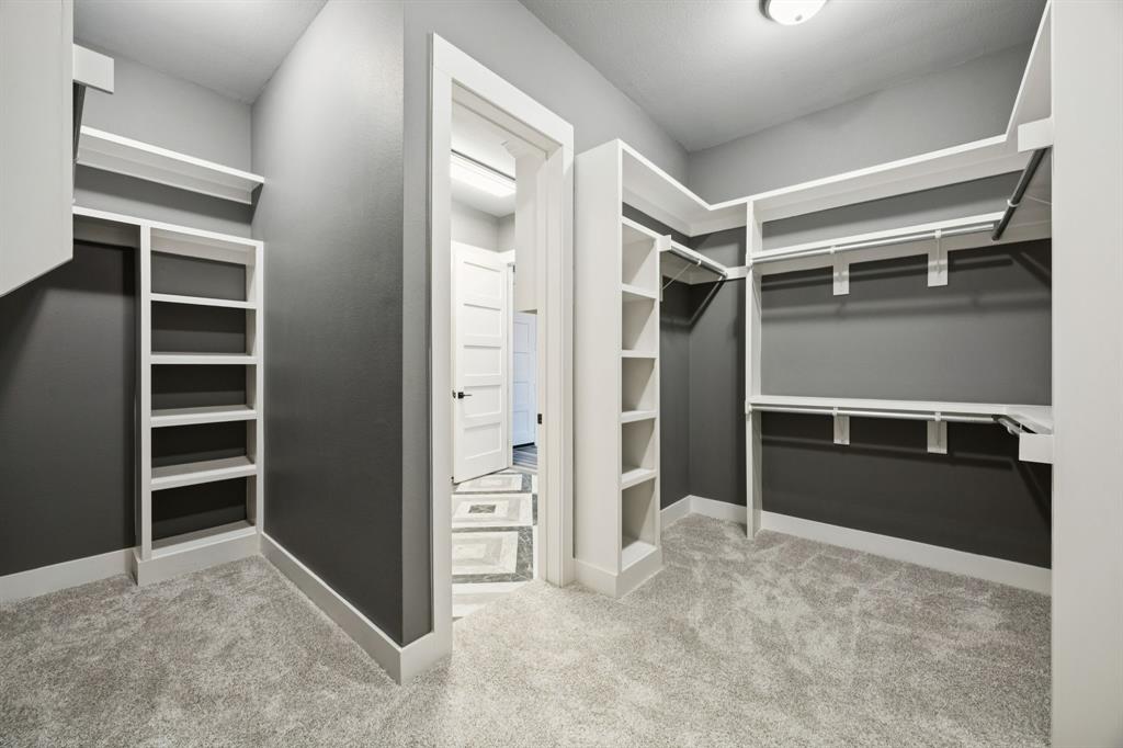 The Estates of Lone Oak - Residential