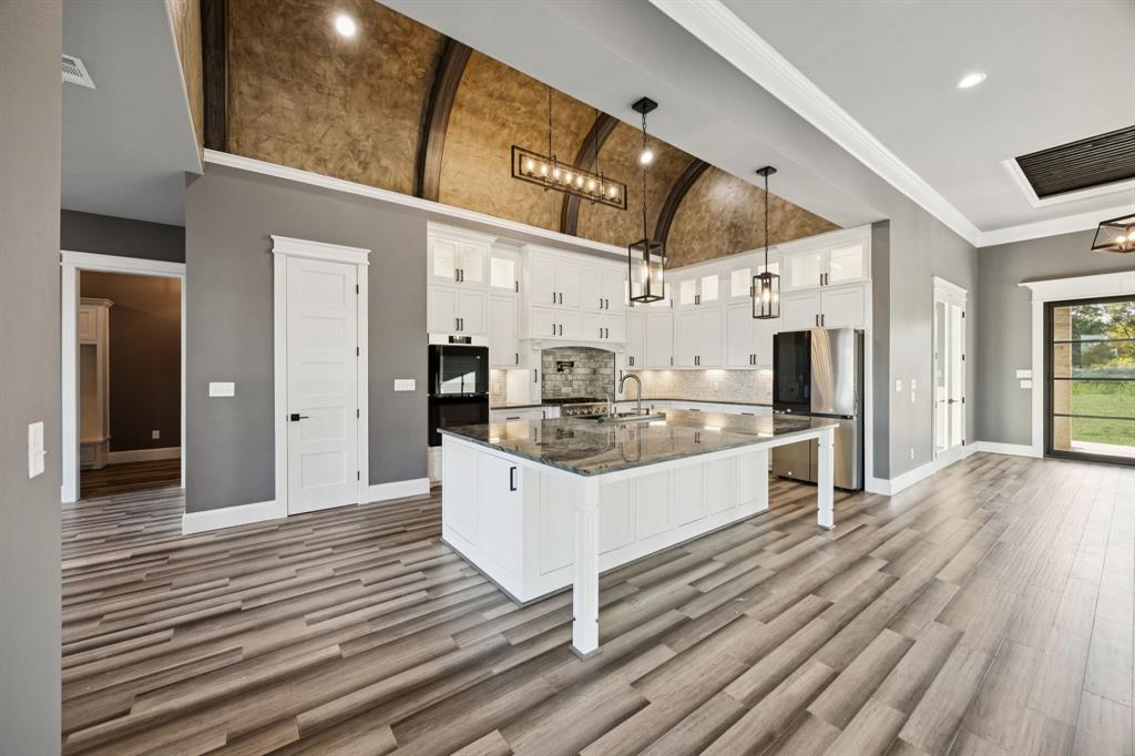 The Estates of Lone Oak - Residential