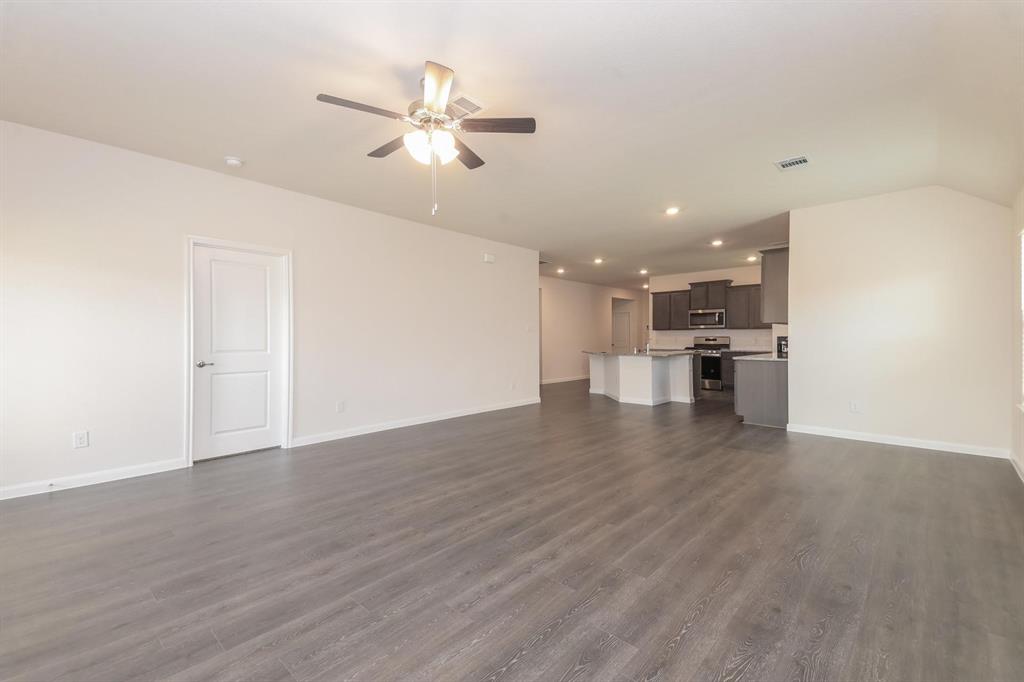 516 Spur Ridge