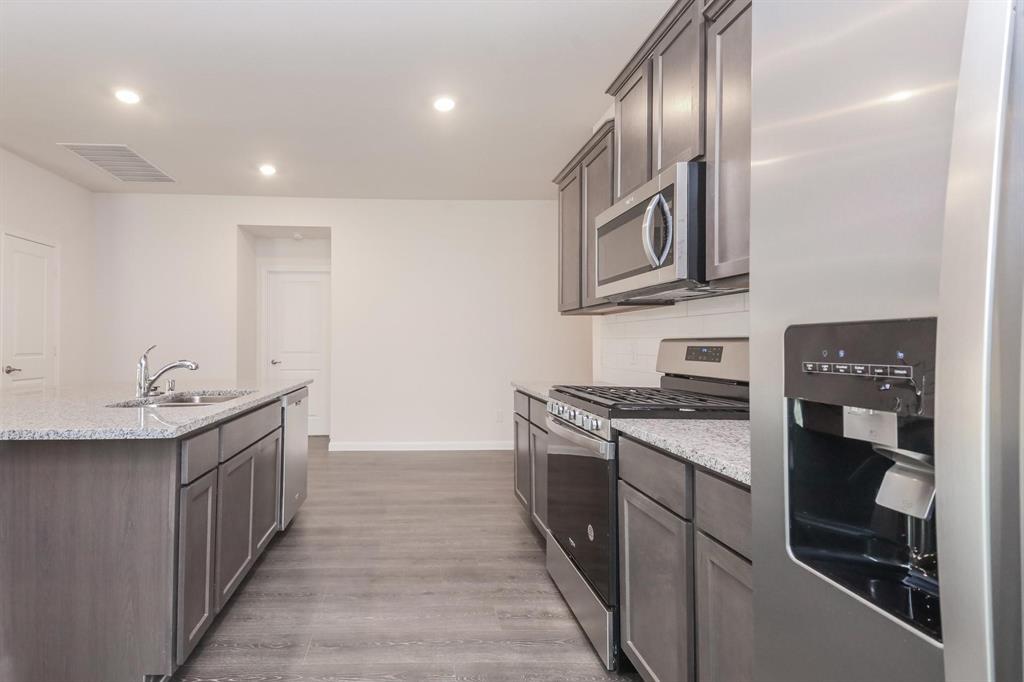 516 Spur Ridge