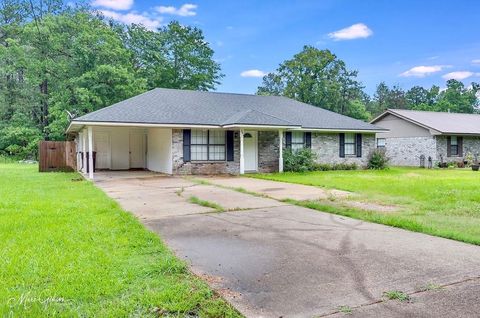 A home in Benton