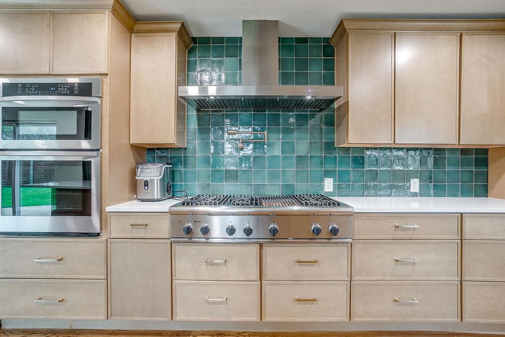 4517 Hildring Drive E