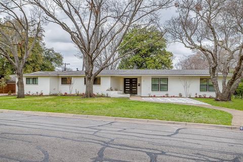 4517 Hildring Drive E Fort Worth TX 76109