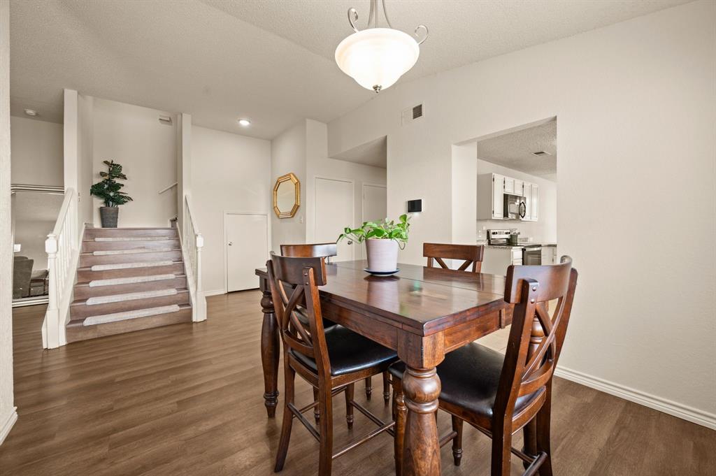 Huntington Village Add - Residential