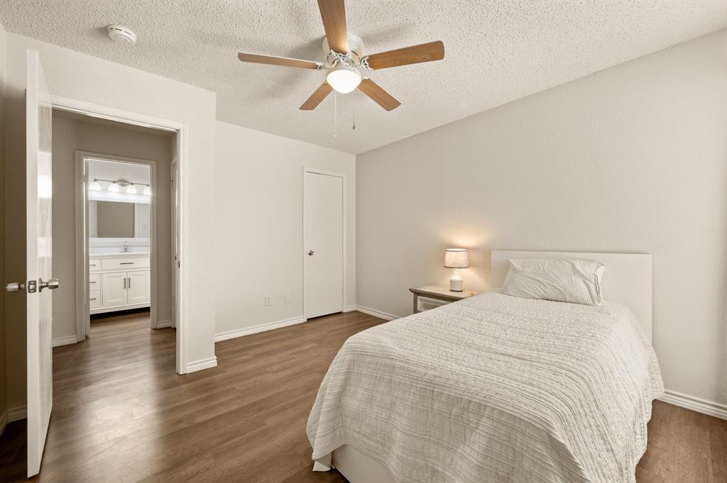 Huntington Village Add - Residential