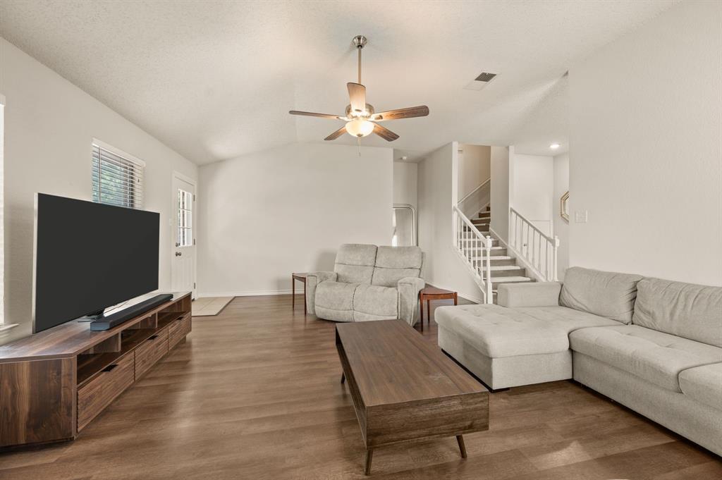 Huntington Village Add - Residential