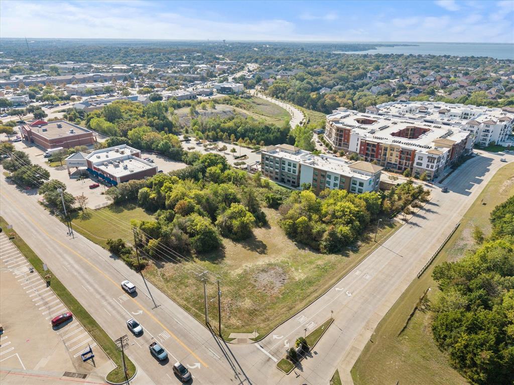 SW Hard Corner Summer Lee and Horizon