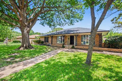 Tiny photo for 914 Bromwich Street, Garland, TX 75040 (MLS # 21341025)