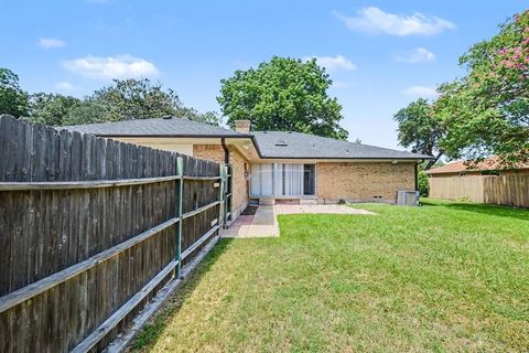 Tiny photo for 914 Bromwich Street, Garland, TX 75040 (MLS # 21341025)