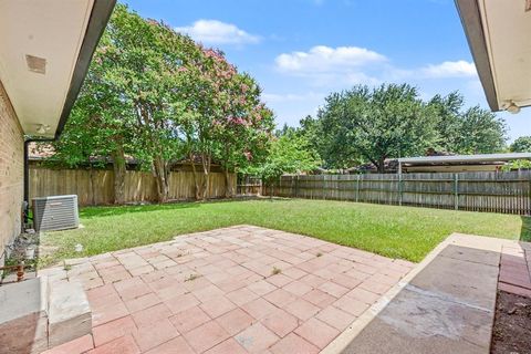 Tiny photo for 914 Bromwich Street, Garland, TX 75040 (MLS # 21341025)