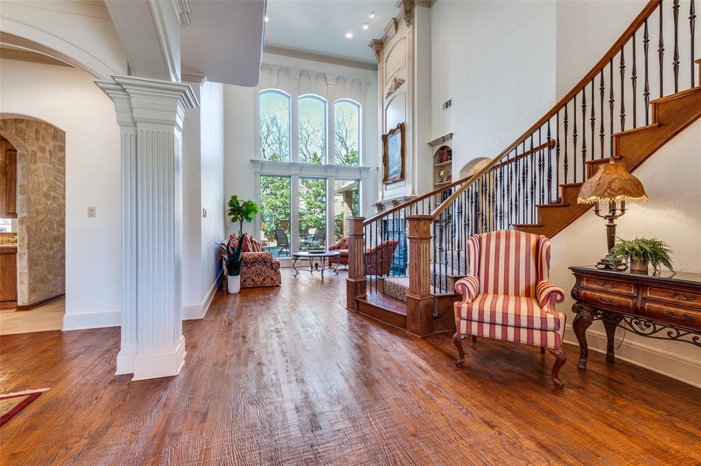 Versailles Add - Residential