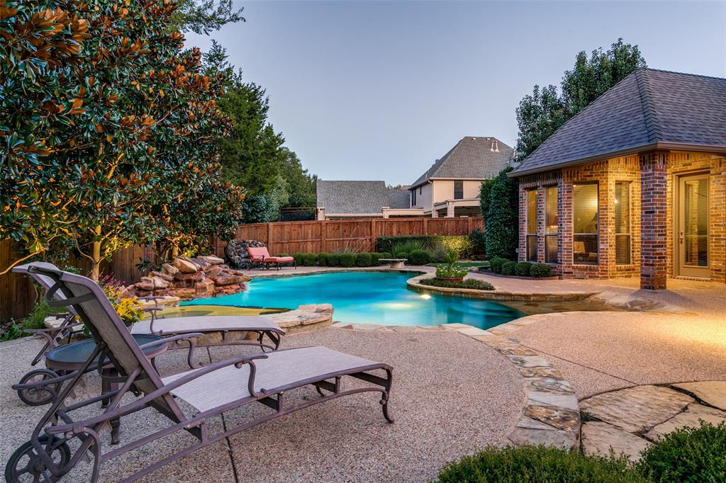 Versailles Add - Residential