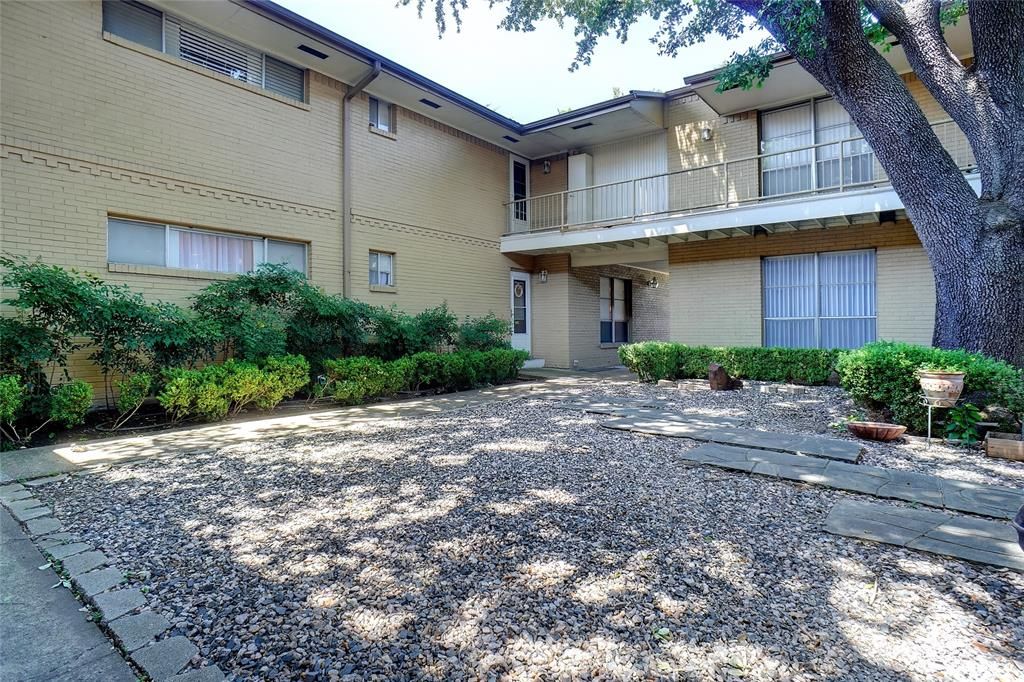 Photo of 11150 Valleydale Drive #A, Dallas, TX 75230 (MLS # 20973665)