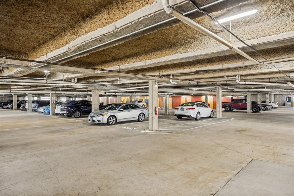 Live Oak Lofts Condo - Residential