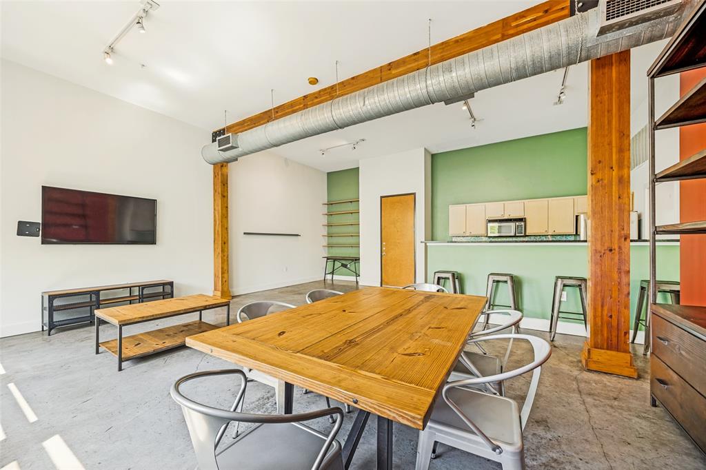 Live Oak Lofts Condo - Residential