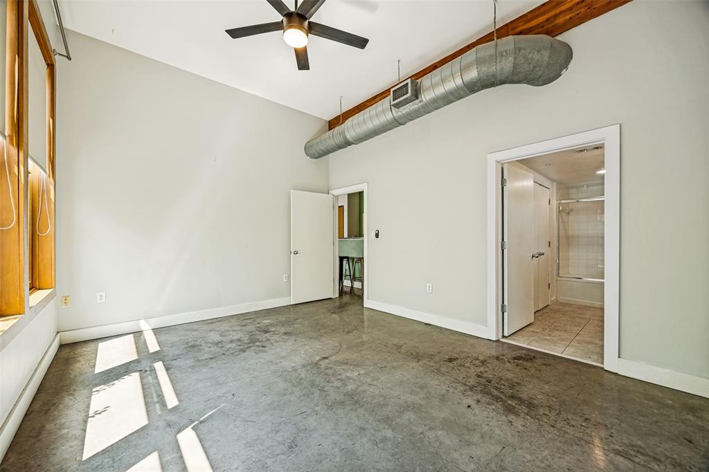 Live Oak Lofts Condo - Residential