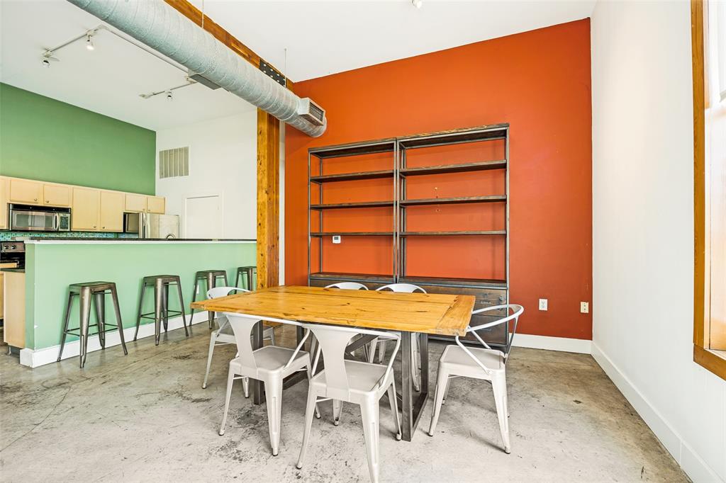 Live Oak Lofts Condo - Residential