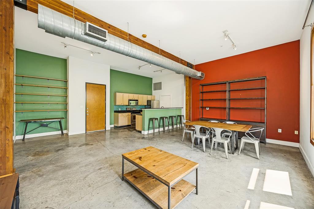 Live Oak Lofts Condo - Residential